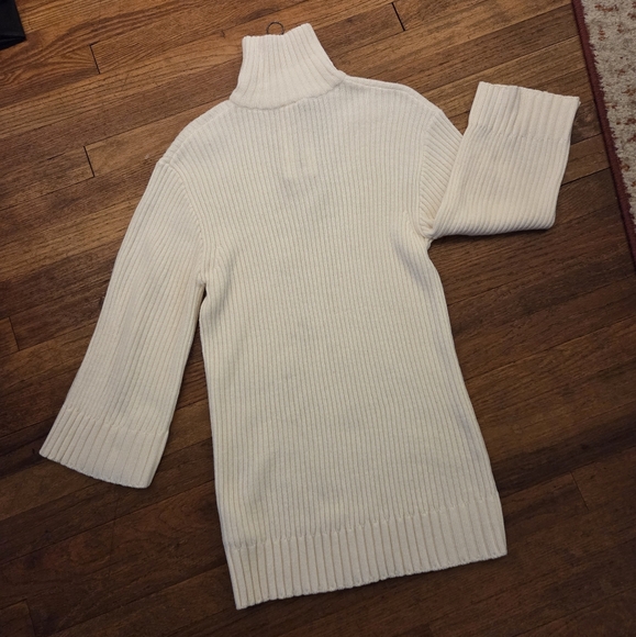 Divided H&M Sweater - Picture 3 of 9